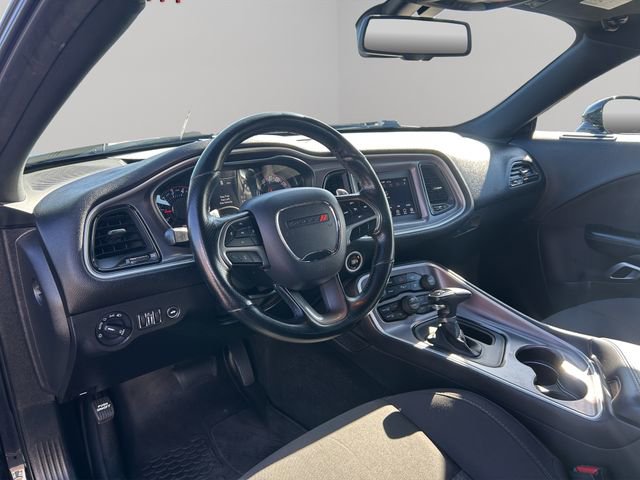 Used 2019 Dodge Challenger R/T w/ Driver Convenience Group RWD image 16