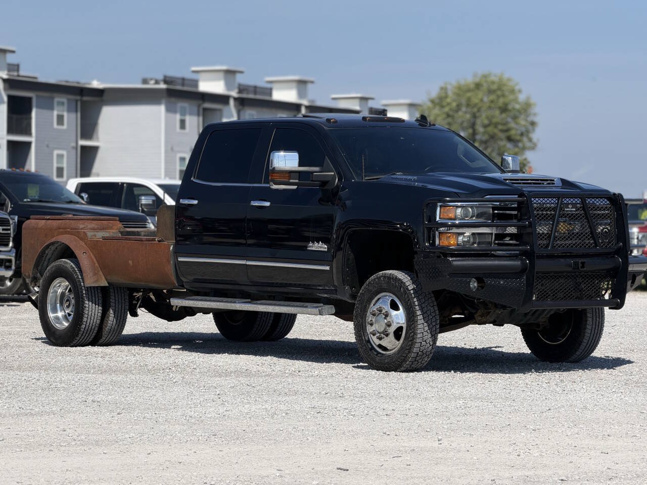 Used 2018 Chevrolet Silverado 3500 High Country w/ Duramax Plus Package AWD/4WD image 7