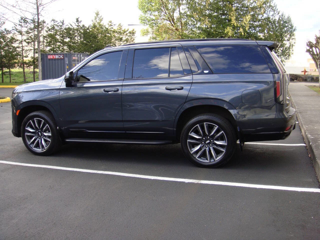 Used 2021 Cadillac Escalade Sport w/ Driver Assist Tech Package image 11