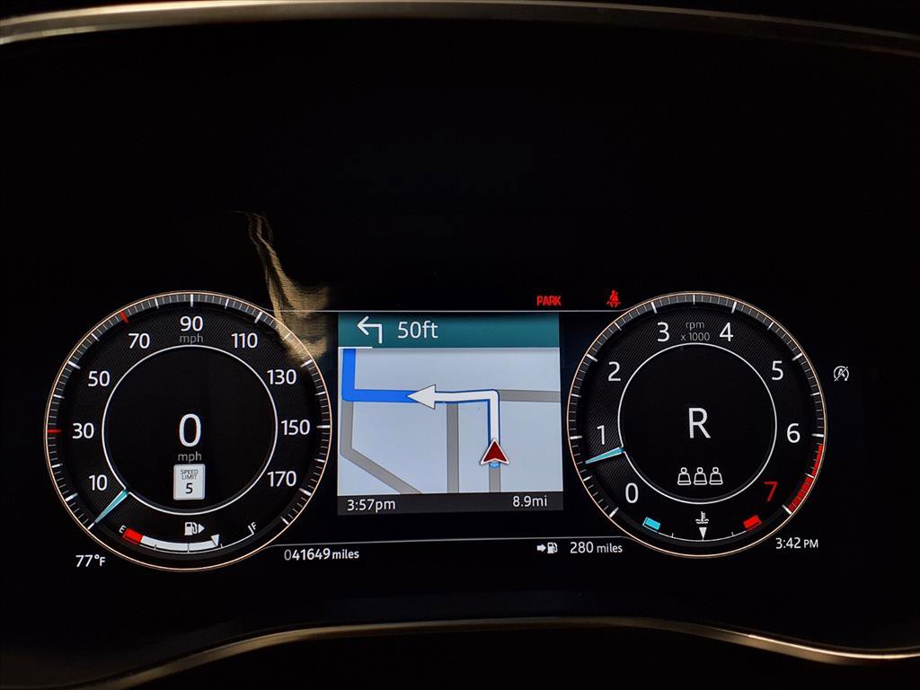 Used 2024 Jaguar F-PACE R-Dynamic S image 30