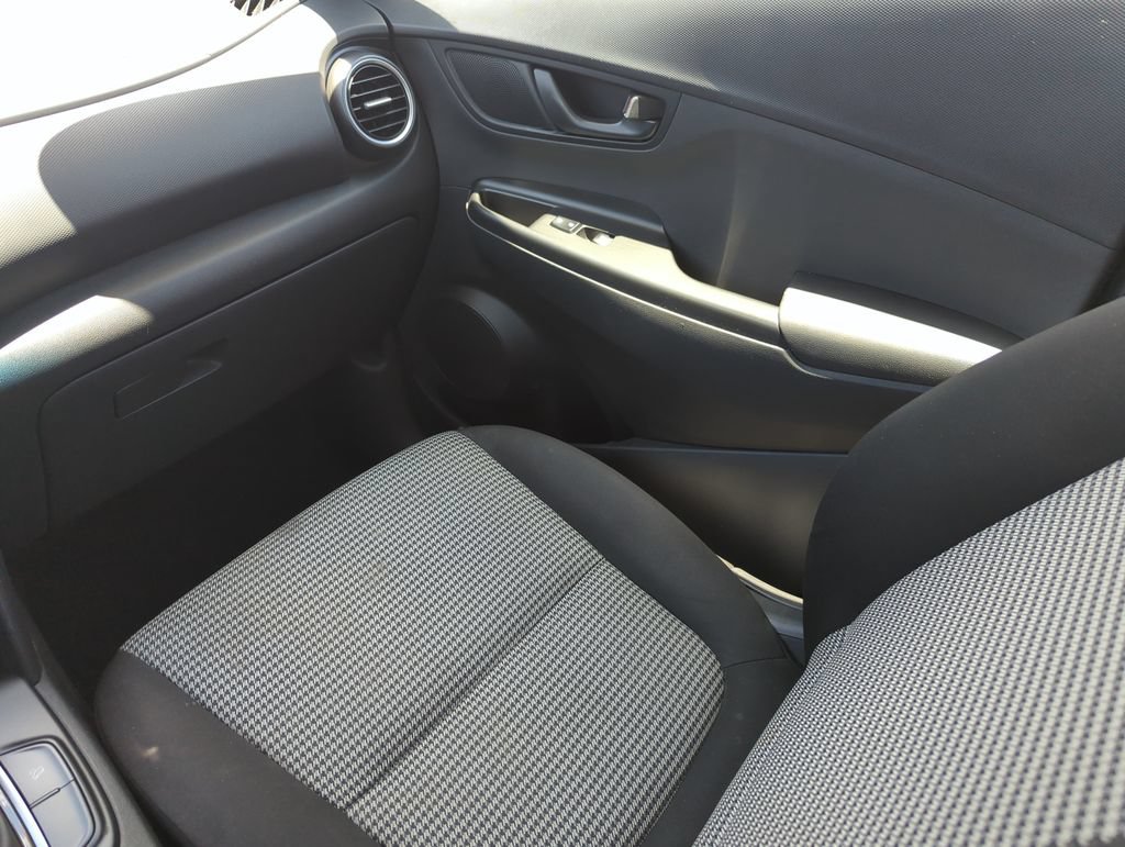 Used 2020 Hyundai Kona SE FWD image 26