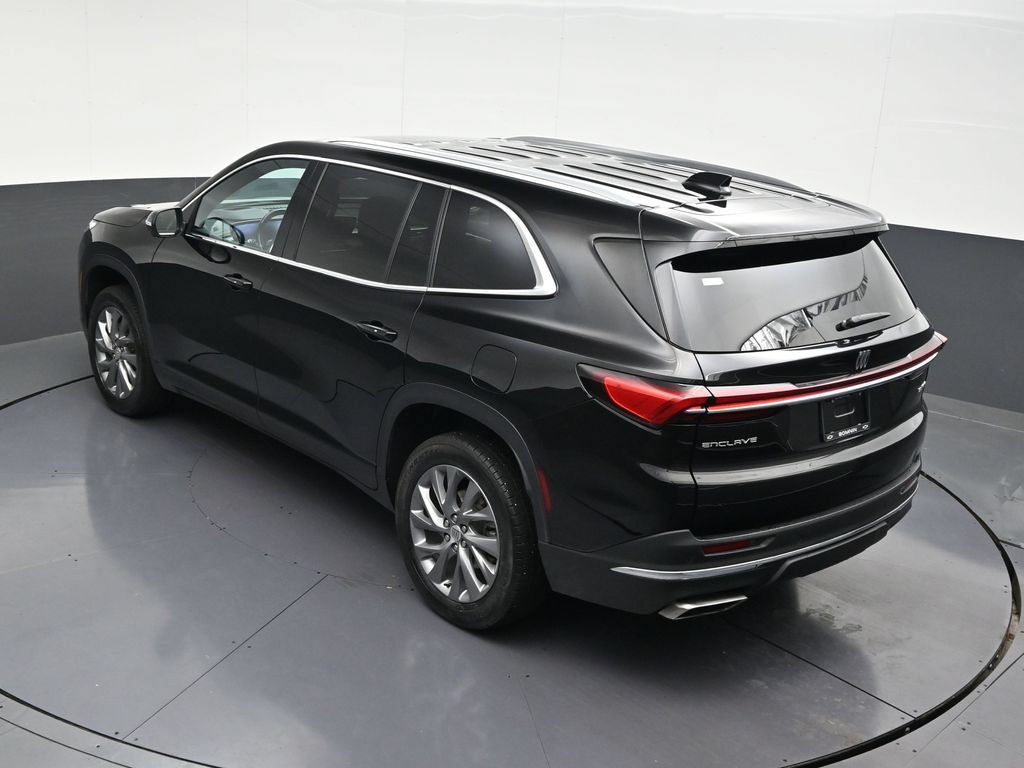 Used 2025 Buick Enclave Preferred w/ Power Package FWD image 17