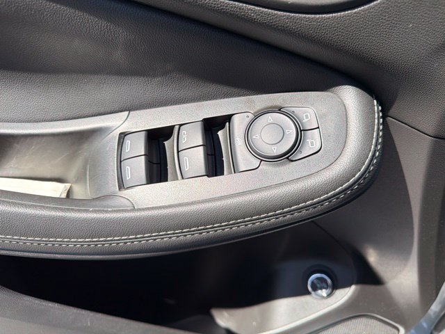 Used 2023 Buick Encore GX Select w/ Sport Touring Package FWD image 18