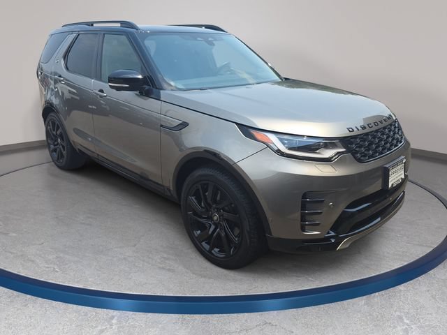 Used 2024 Land Rover Discovery Dynamic SE AWD/4WD image 4