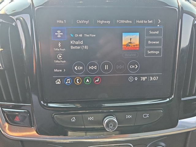 Used 2022 Chevrolet Traverse RS w/ LPO, 'HIT The Road' Package FWD image 16