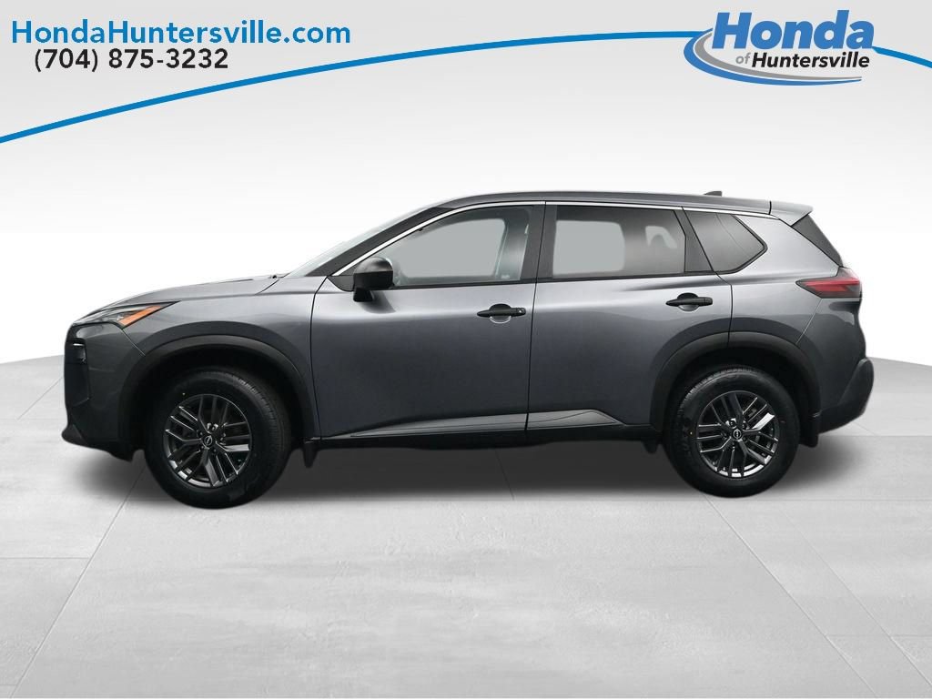 Used 2023 Nissan Rogue S AWD/4WD image 9