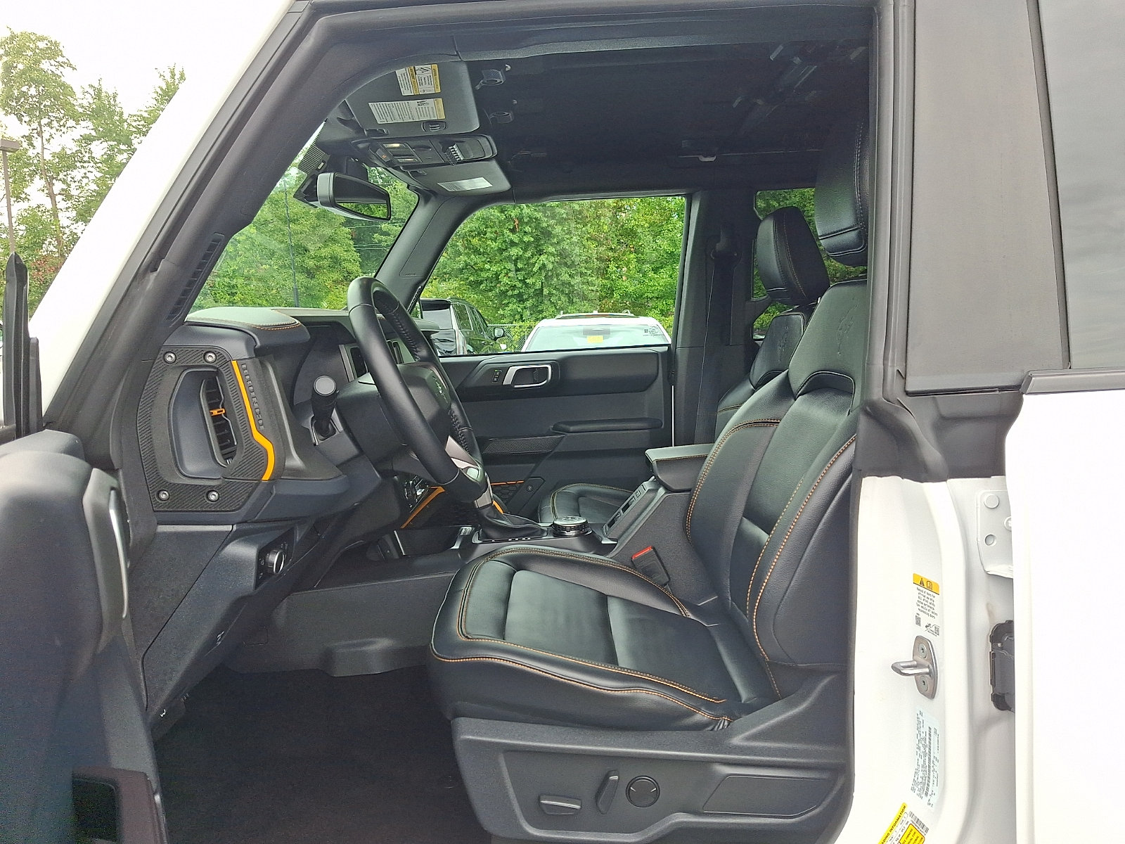 Used 2024 Ford Bronco Badlands AWD/4WD image 12