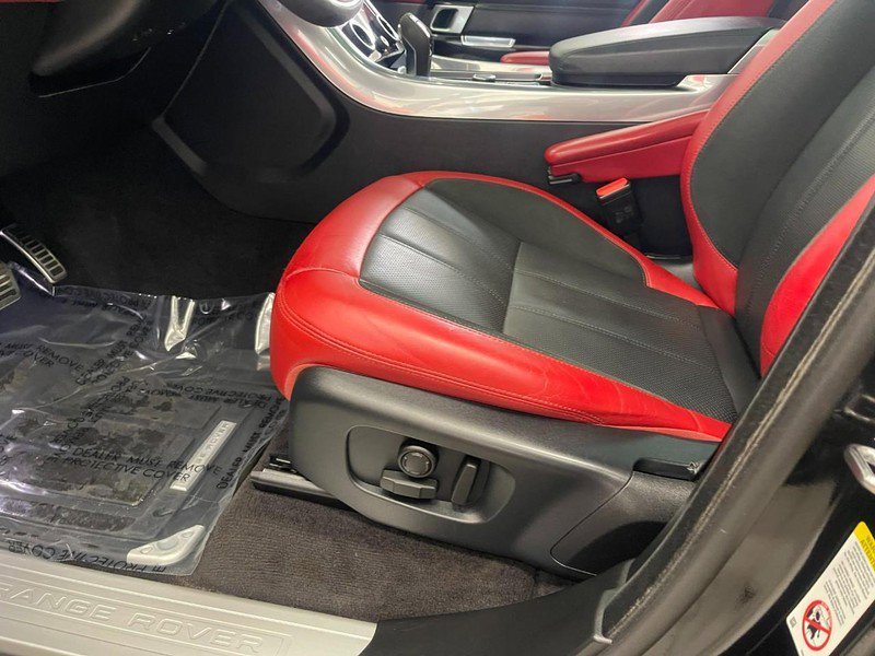 Used 2020 Land Rover Range Rover Sport HST image 23