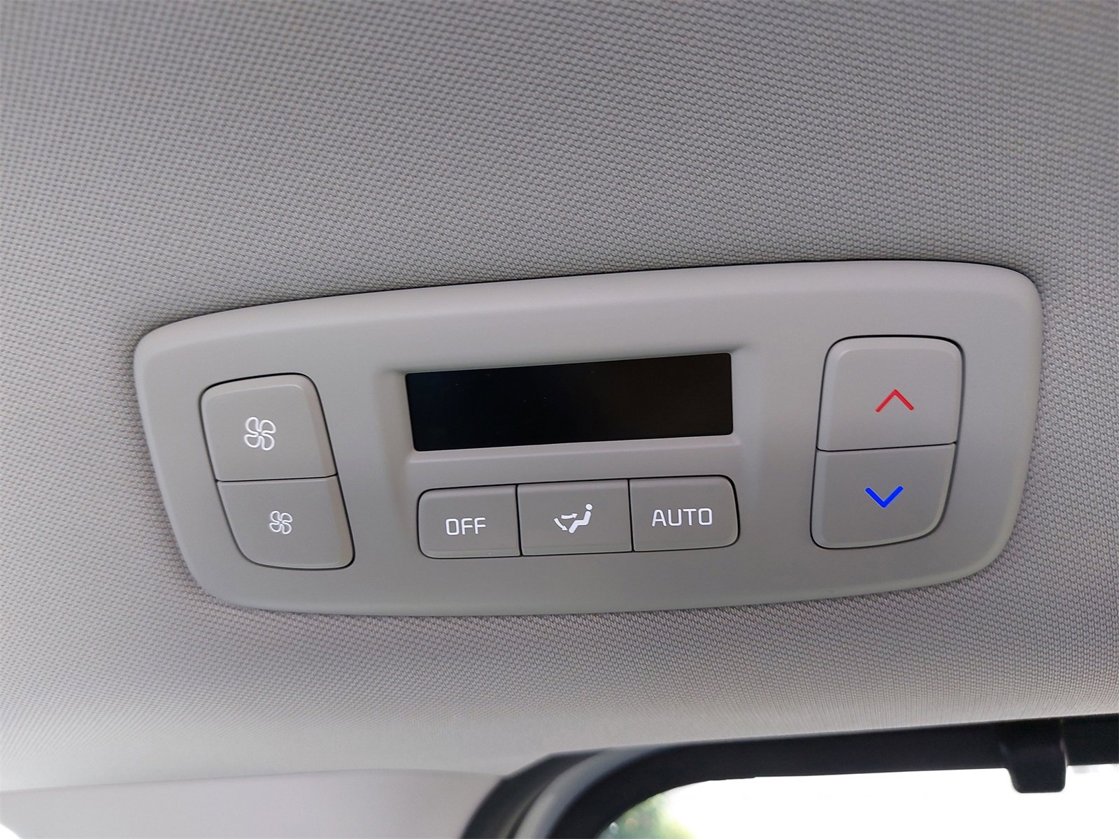 Certified 2025 Kia Carnival SX Prestige image 18