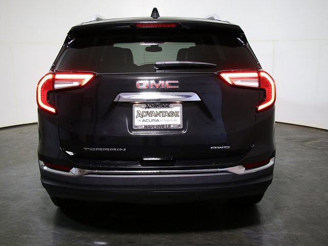 Used 2024 GMC Terrain SLT image 10