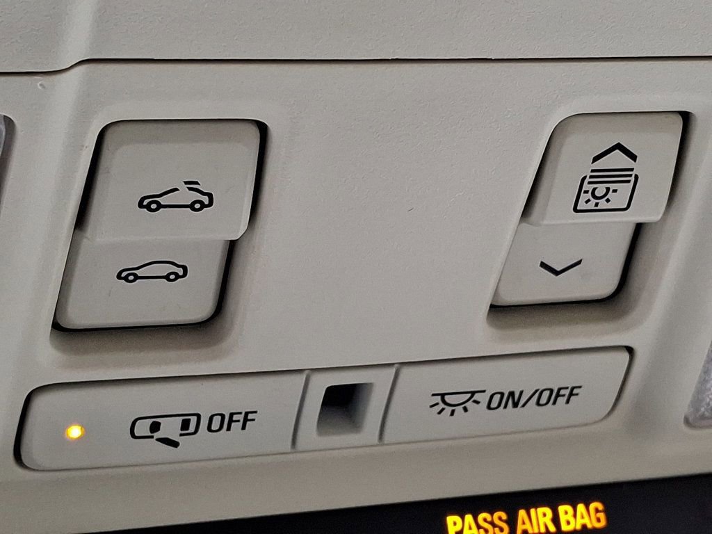 Used 2018 Cadillac XT5 Luxury w/ Driver Awareness Package image 26