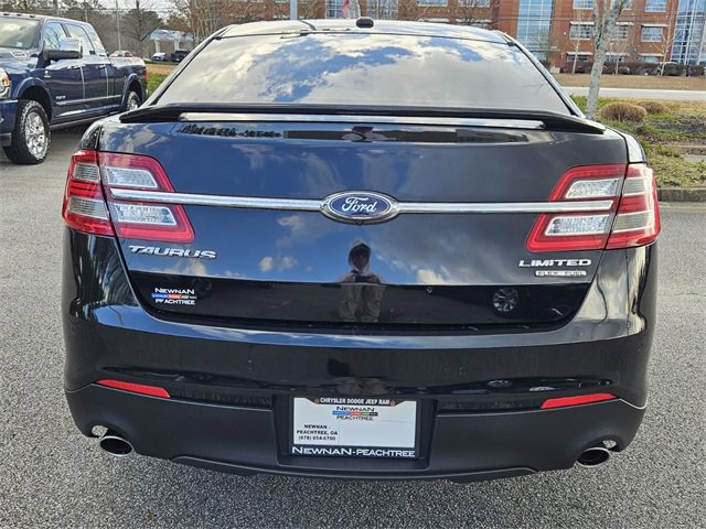 Used 2019 Ford Taurus Limited image 5