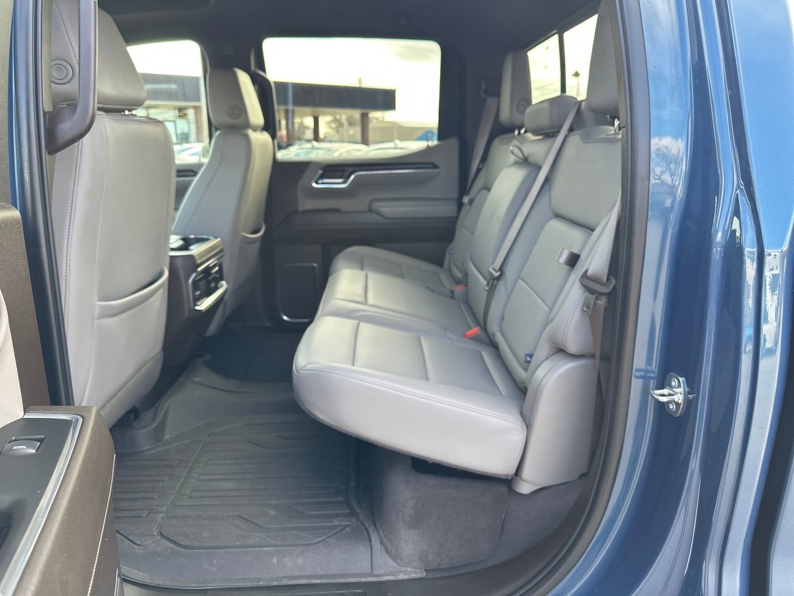 Used 2024 GMC Sierra 1500 SLT w/ SLT Premium Plus Package image 26