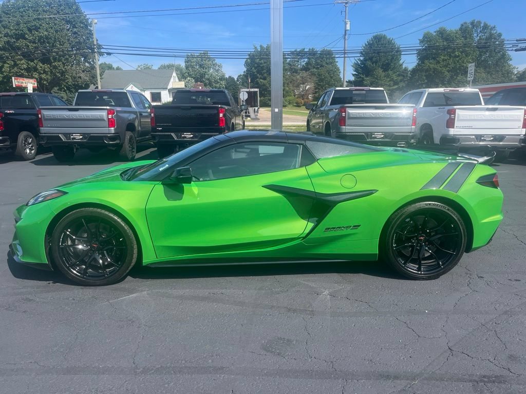New 2027 Chevrolet Corvette Grand Sport RWD image 3