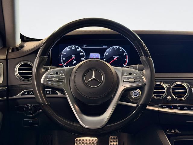 Used 2019 Mercedes-Benz S 560 4MATIC Sedan image 14