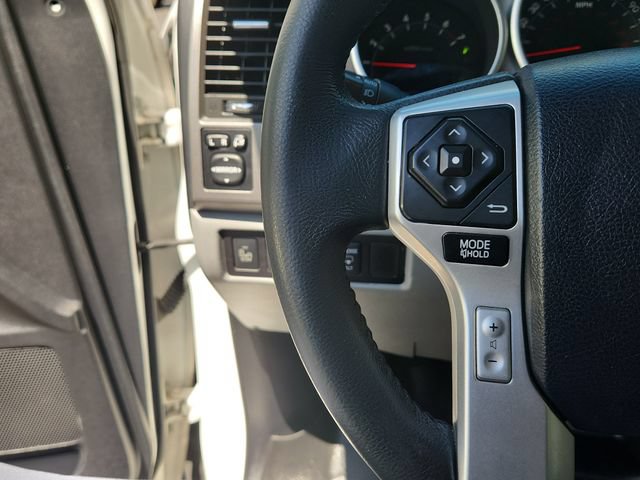 Used 2015 Toyota Sequoia Limited AWD/4WD image 23