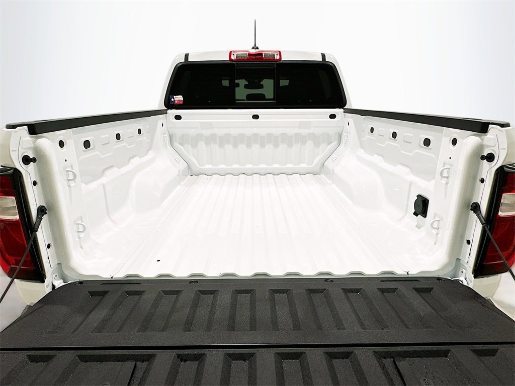 New 2026 GMC Canyon Elevation w/ Convenience Package image 26