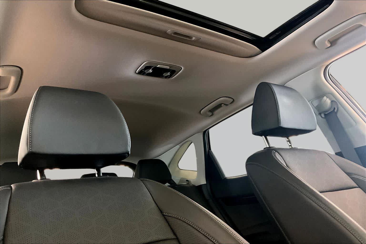 Used 2024 Kia Seltos SX w/ SX Sunroof Package AWD/4WD image 13