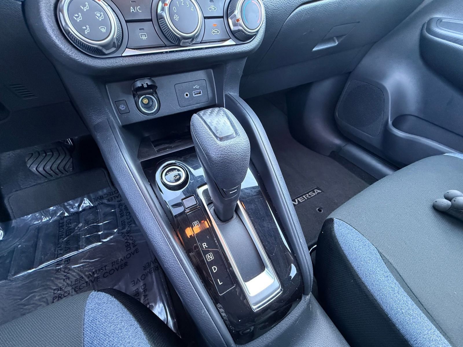 Used 2025 Nissan Versa SV image 36