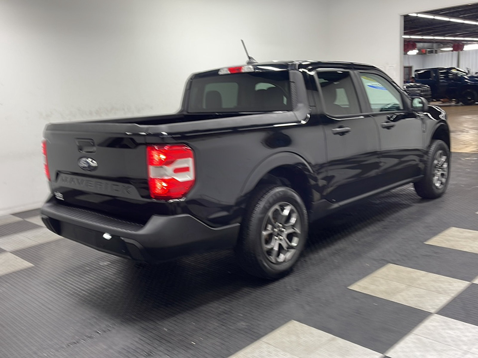 Used 2023 Ford Maverick XLT w/ Equipment Group 300A Standard AWD/4WD image 18