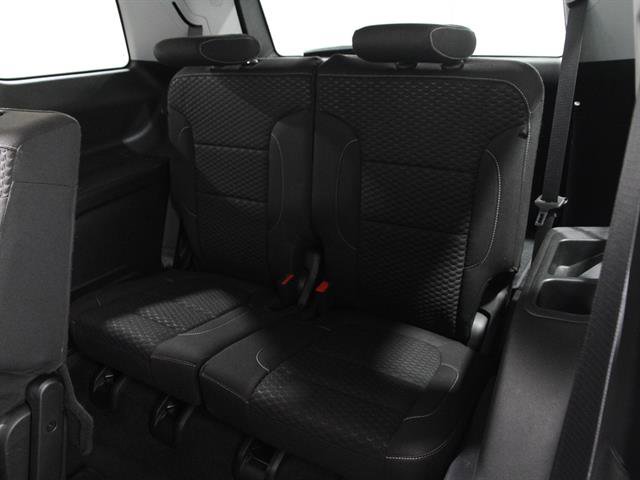 Used 2017 GMC Acadia SLE image 18