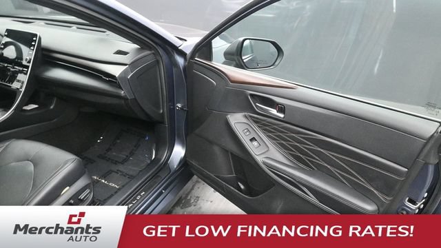 Used 2022 Toyota Avalon Limited w/ Advanced Safety Package FWD image 14