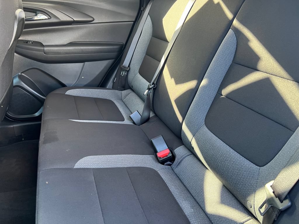 Used 2025 Chevrolet TrailBlazer LT AWD/4WD image 13