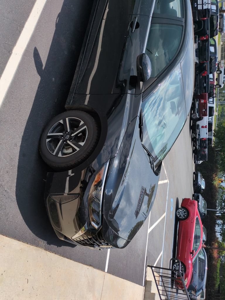 Used 2024 Nissan Sentra SV FWD image 3