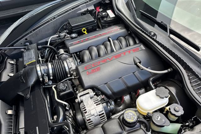 Used 2005 Chevrolet Corvette Convertible w/ Preferred Equipment Group image 51