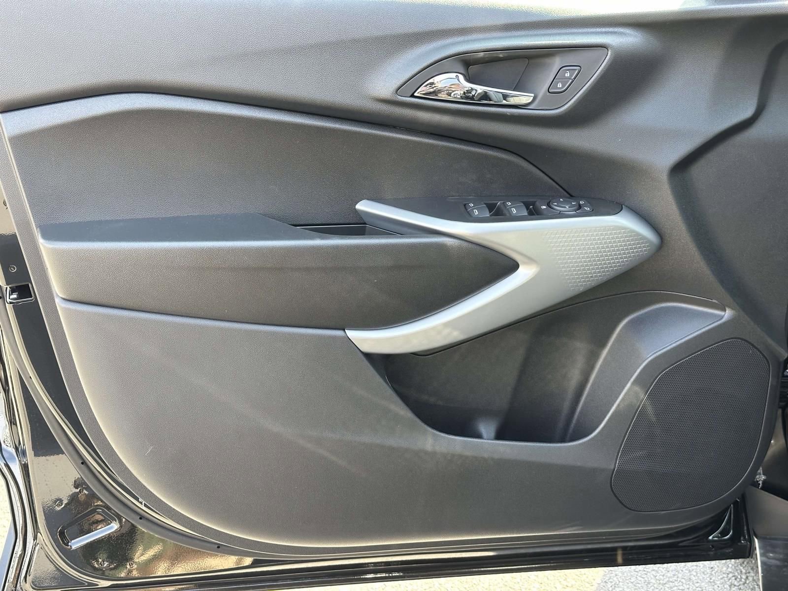 New 2026 Chevrolet Trax LS w/ Driver Confidence Package image 19