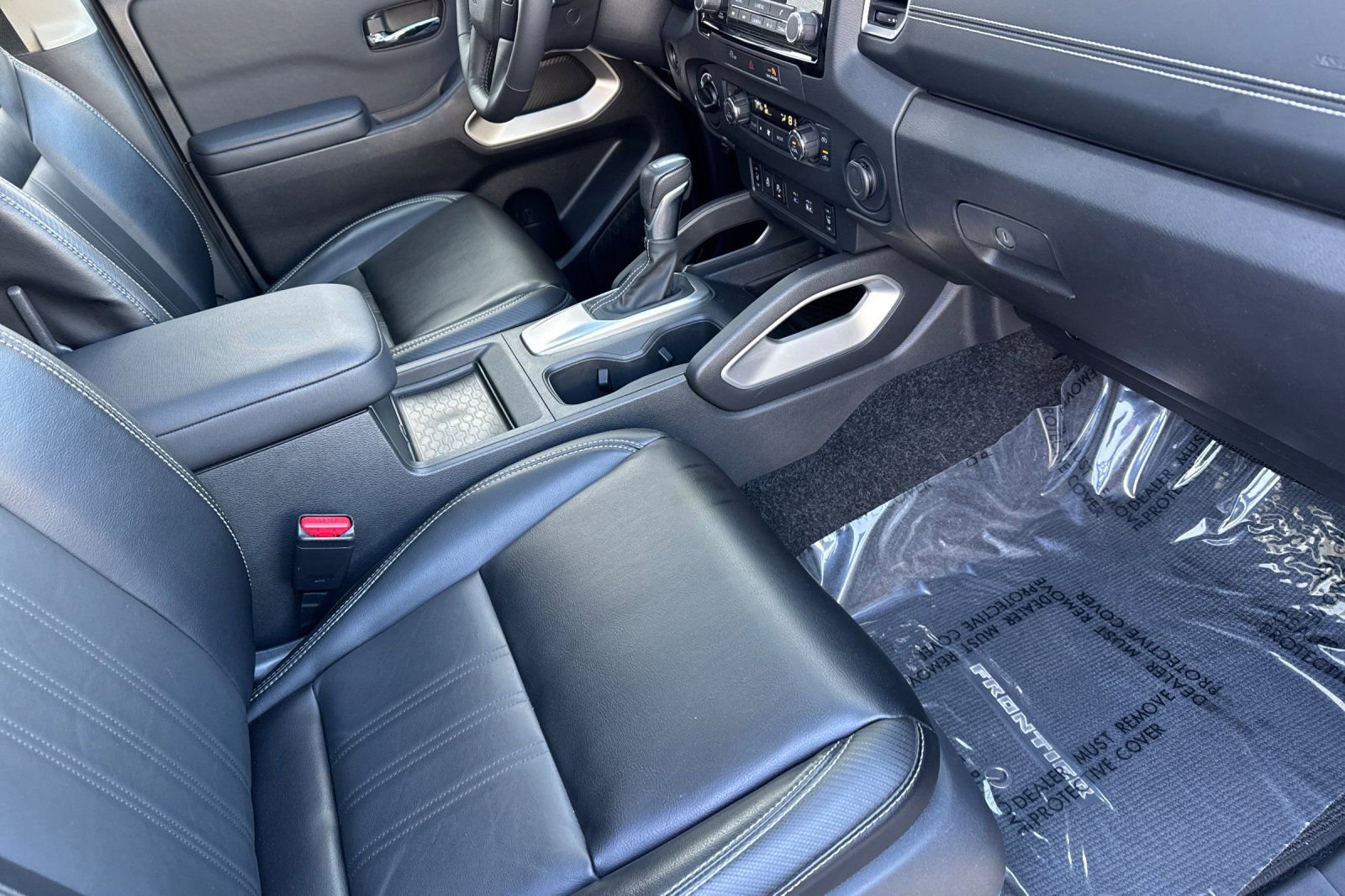 Used 2024 Nissan Frontier SL w/ Technology Package image 17