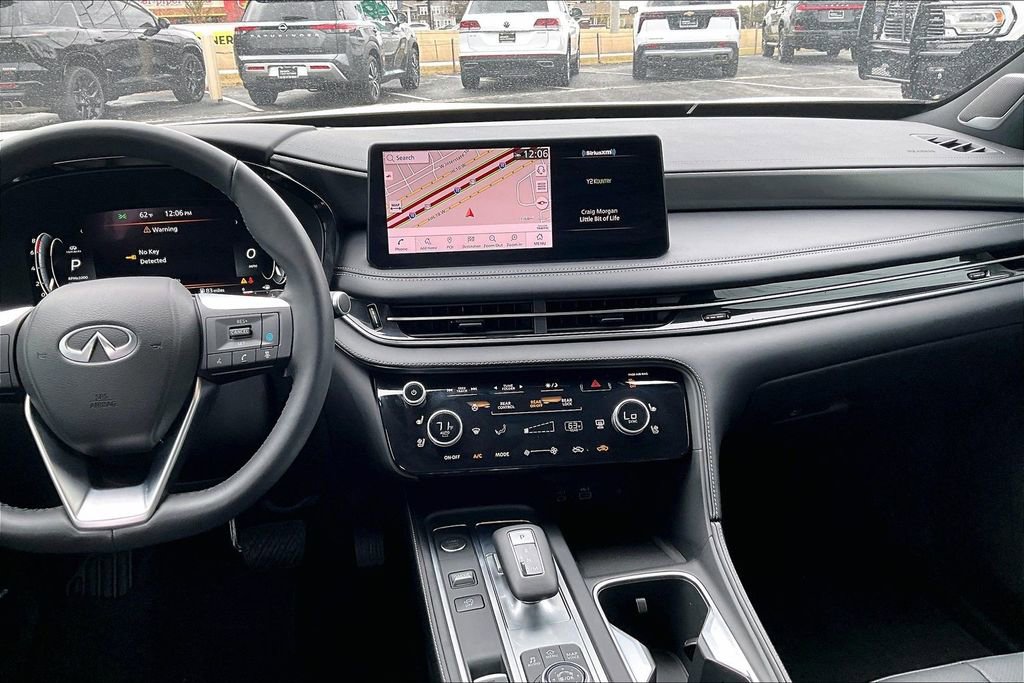 Certified 2025 INFINITI QX60 Luxe w/ Black Edition image 11