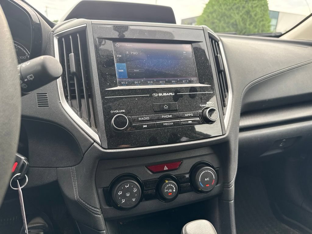 Used 2019 Subaru Crosstrek 2.0i AWD/4WD image 11