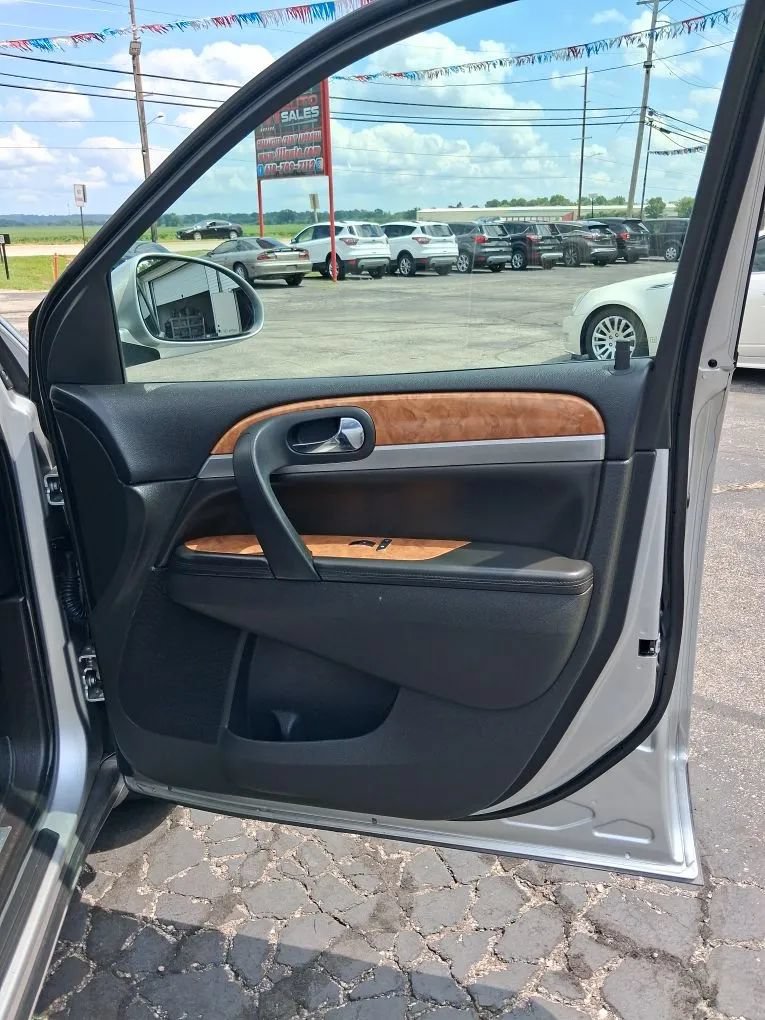 Used 2012 Buick Enclave Leather FWD image 21