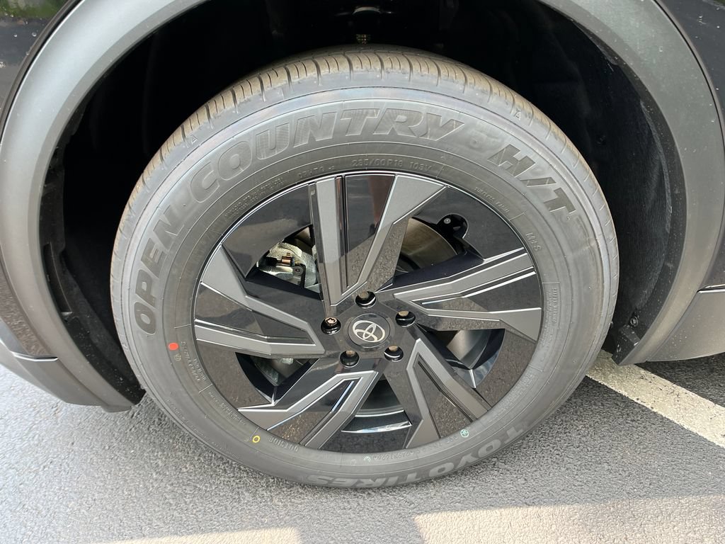 New 2026 Toyota C-HR AWD/4WD image 24