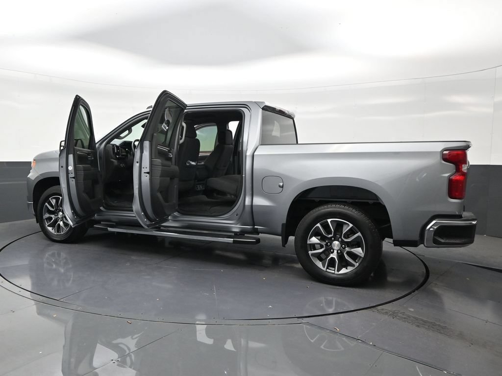 Used 2024 Chevrolet Silverado 1500 LT RWD image 32