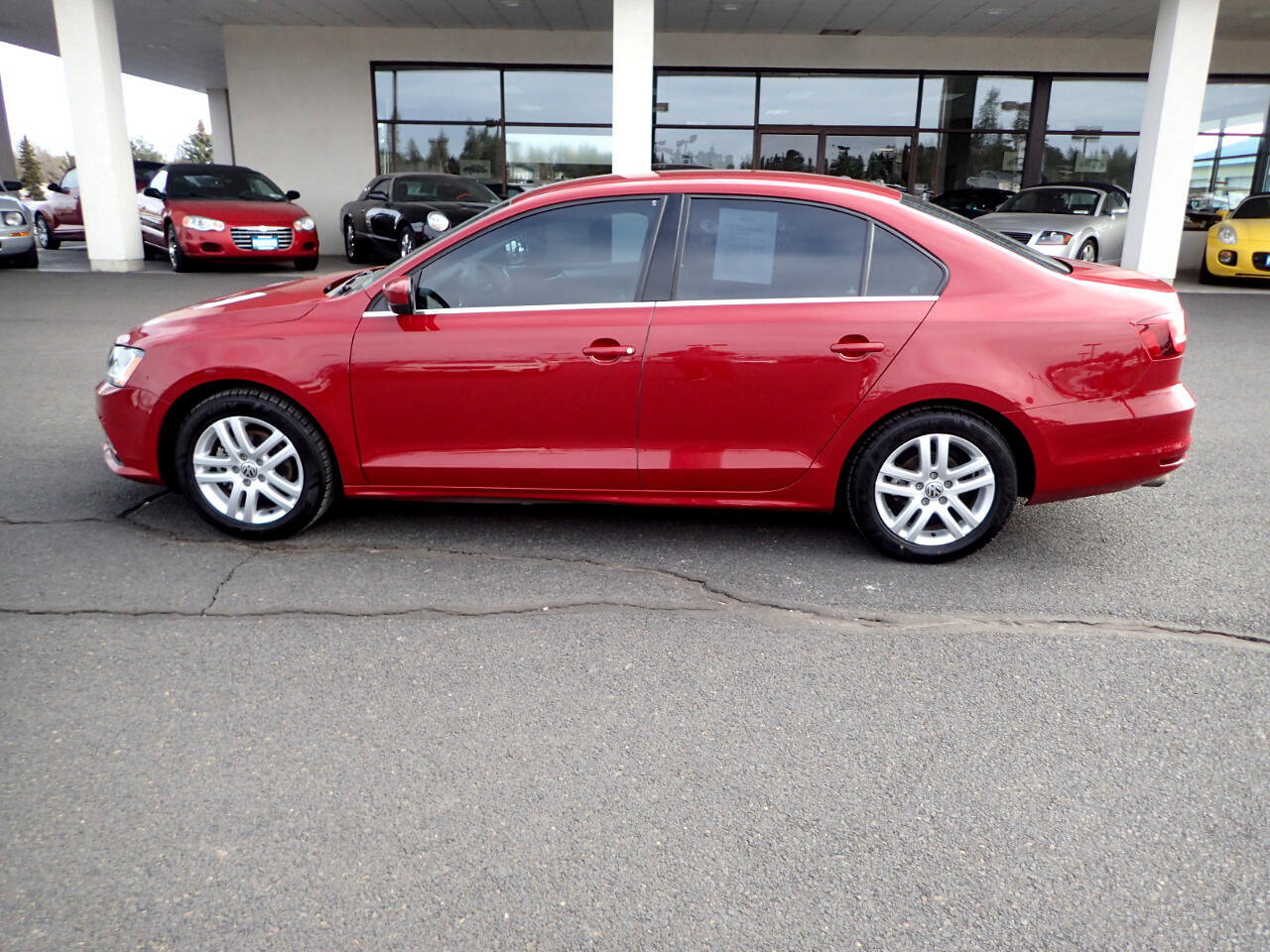 Used 2017 Volkswagen Jetta S image 2
