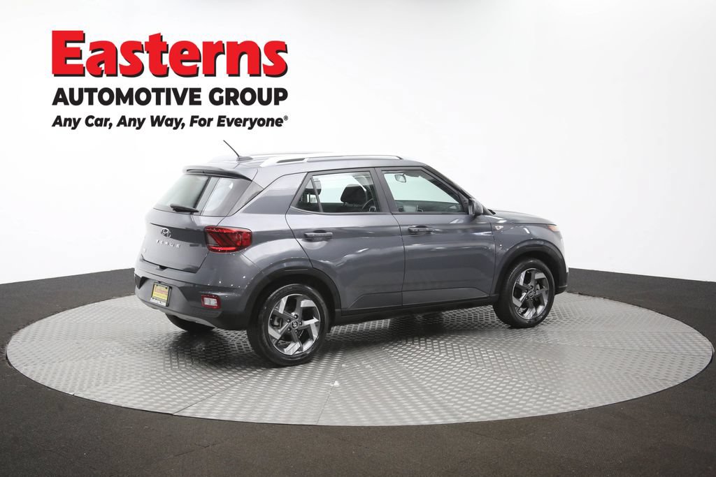Used 2025 Hyundai Venue SEL FWD image 41