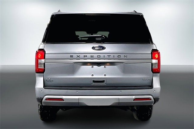 Used 2023 Ford Expedition Max XLT image 6