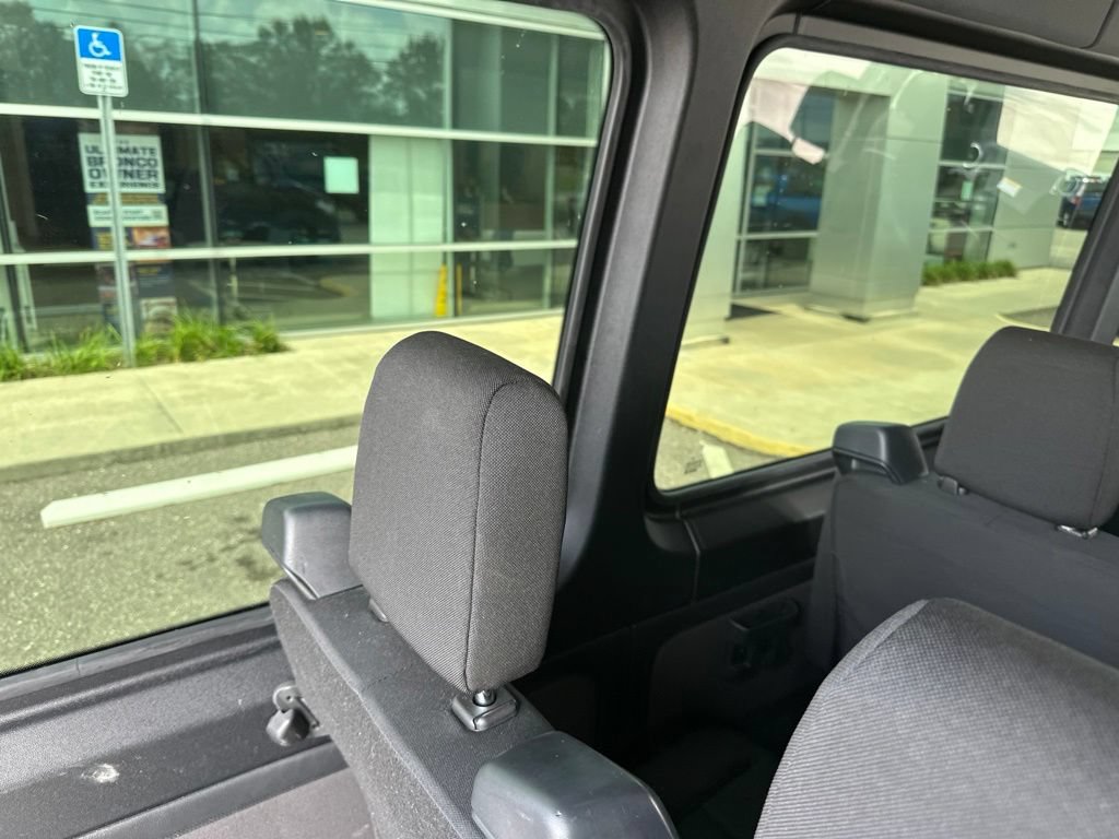 Used 2025 Mercedes-Benz Sprinter 2500 image 11