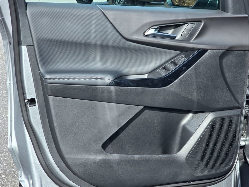 New 2026 Chevrolet Equinox LT image 38