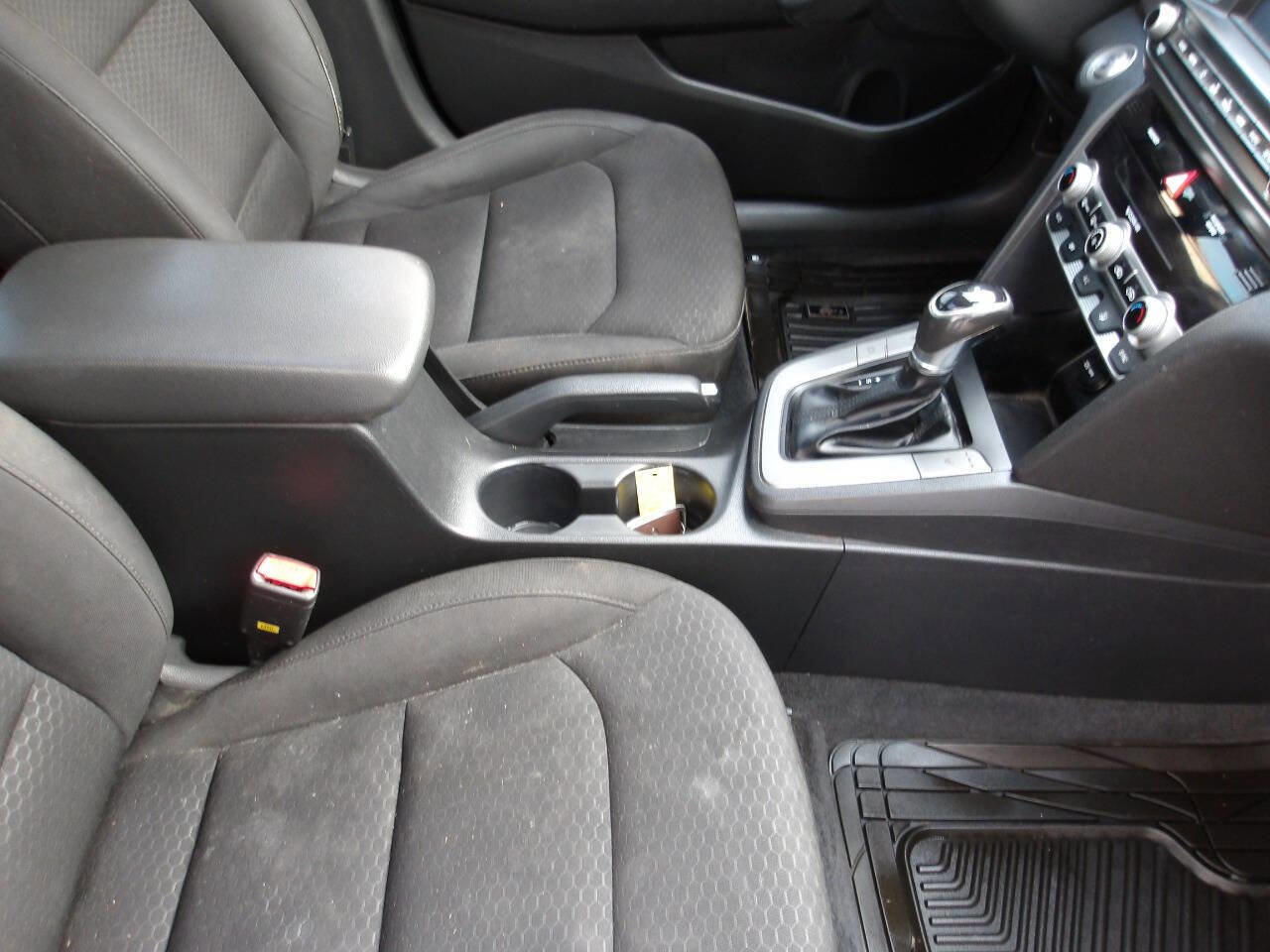 Used 2019 Hyundai Elantra Value Edition w/ Cargo Package FWD image 17