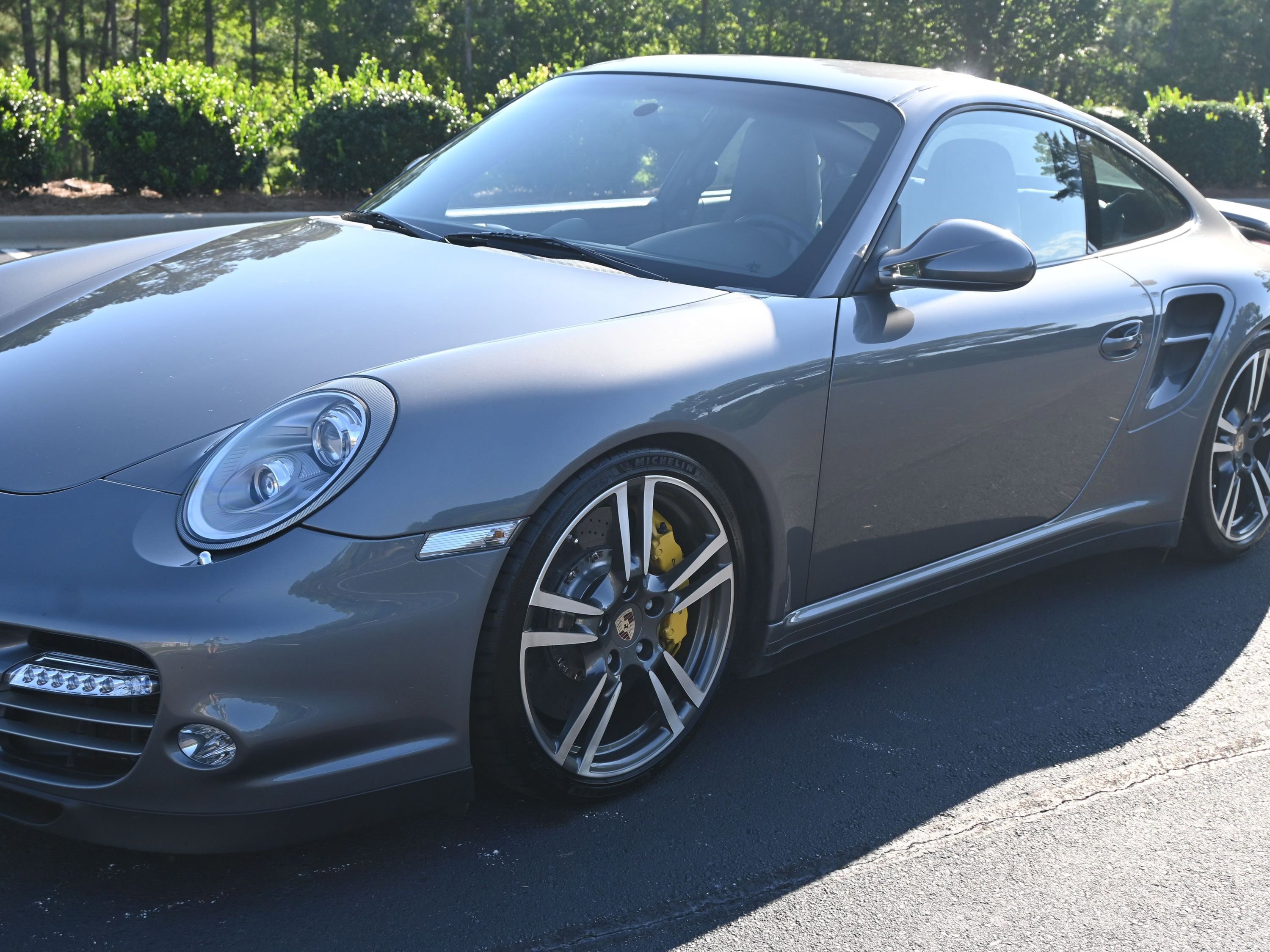 Used 2011 Porsche 911 Turbo S image 16