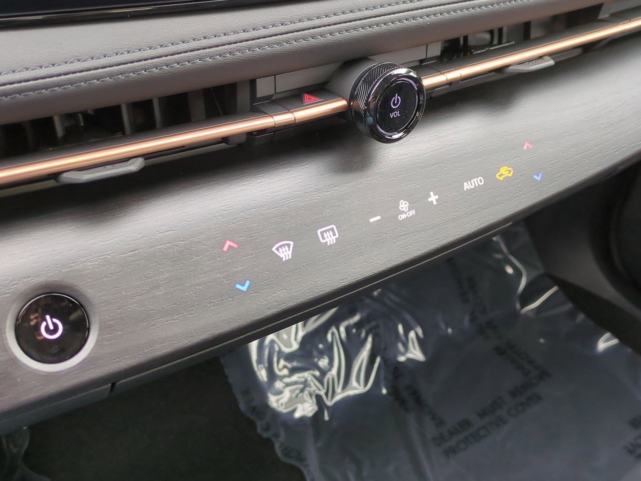 New 2024 Nissan Ariya AWD image 23