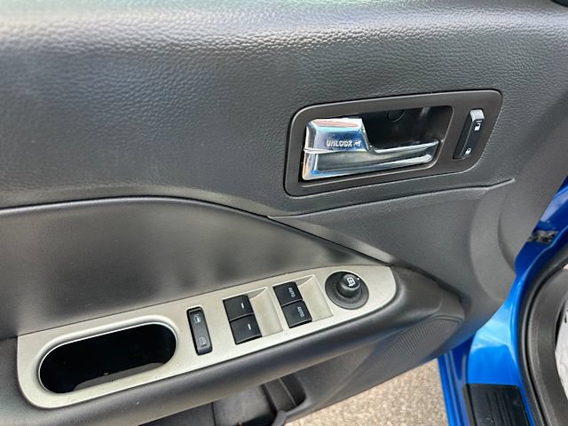 Used 2012 Ford Fusion SEL FWD image 18