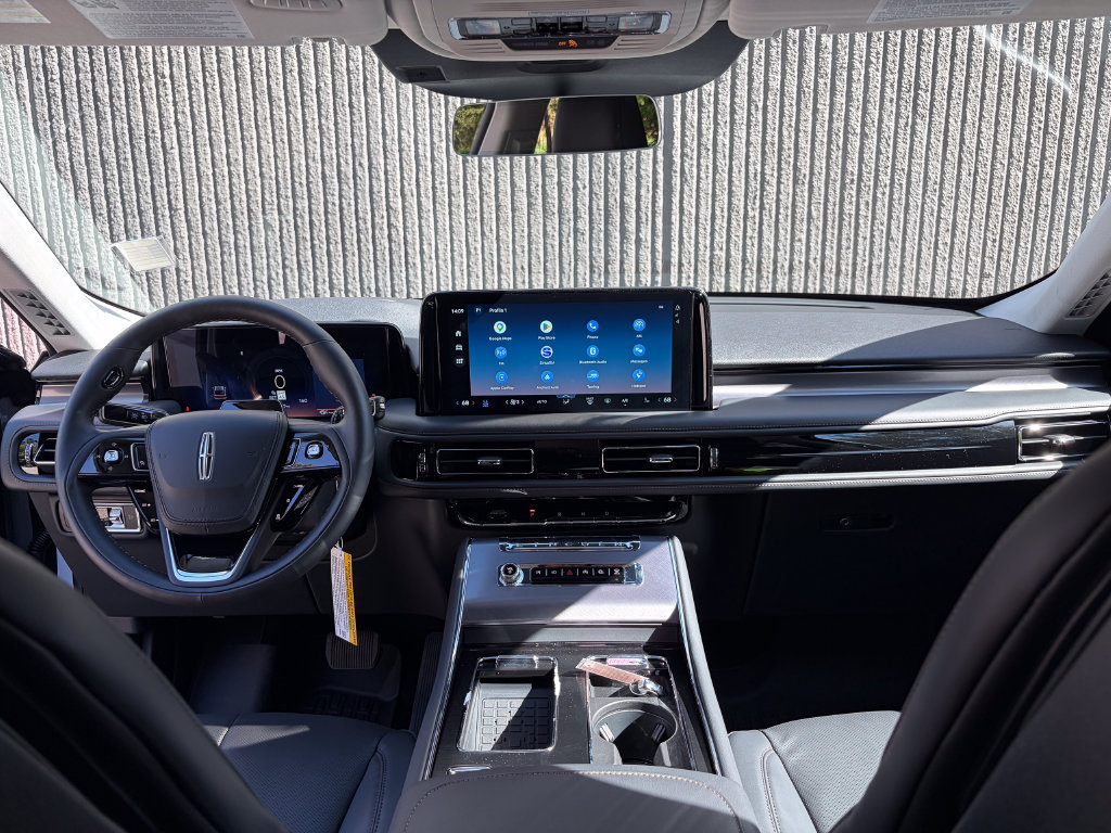New 2027 Lincoln Aviator AWD image 49