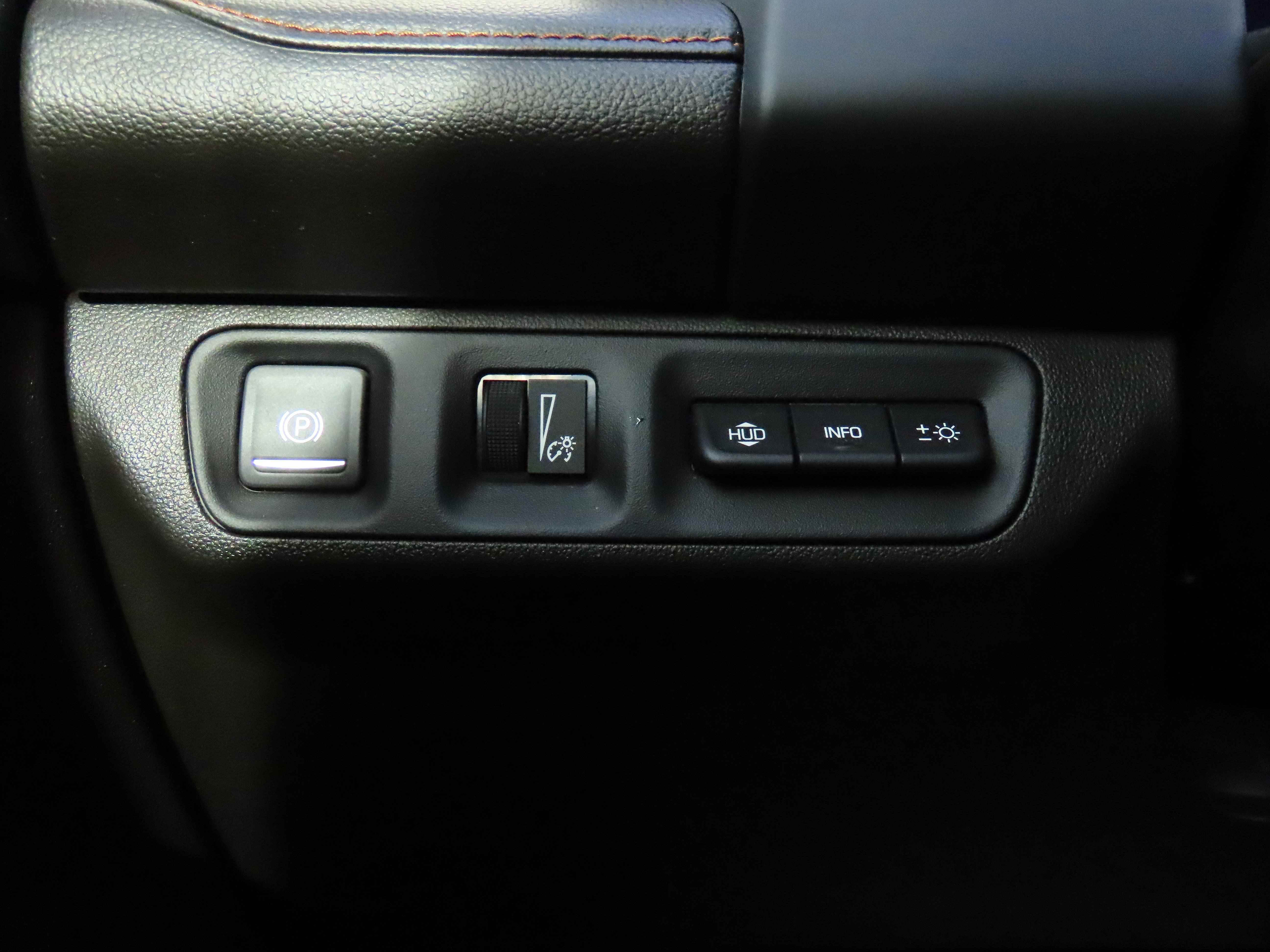 Used 2023 GMC Acadia AT4 w/ Technology Package image 36