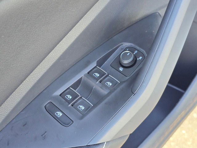 Used 2026 Volkswagen Jetta S FWD image 25