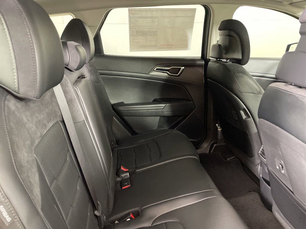 New 2026 Kia Sportage SX FWD image 16