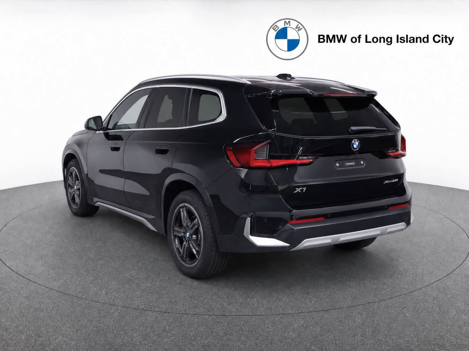 New 2026 BMW X1 xDrive28i w/ Convenience Package AWD/4WD image 5